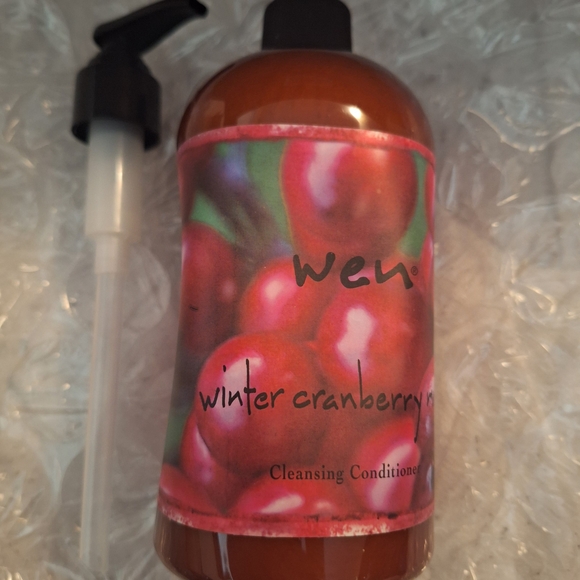 WEN Hair Conditioner Set - Red and Green Bottles - Picture 2 of 5